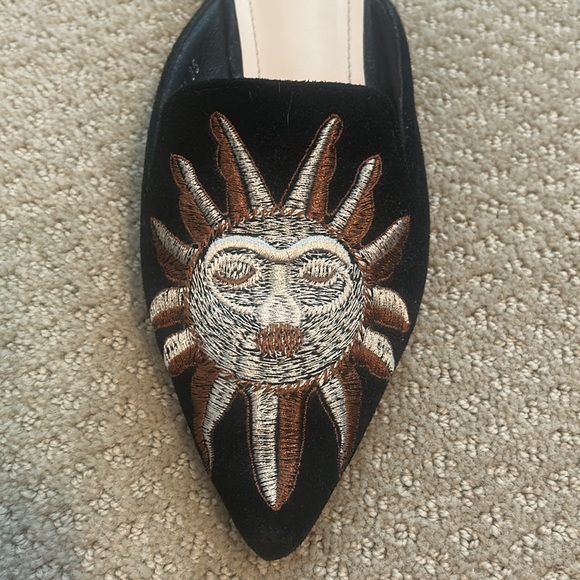 Size 35 Embroidered Sun and Moon Mules. - Picture 3 of 14